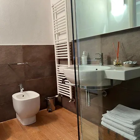 A Casa Di Paola 2*