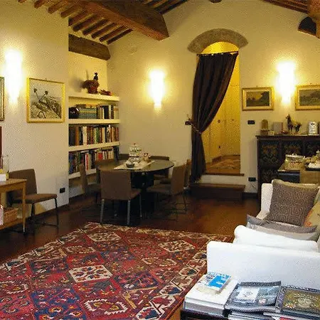 Alojamento de Acomodação e Pequeno-almoço A Casa Di Paola 2*