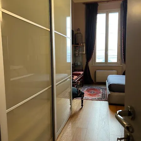 Alojamento de Acomodação e Pequeno-almoço A Casa Di Paola 4*