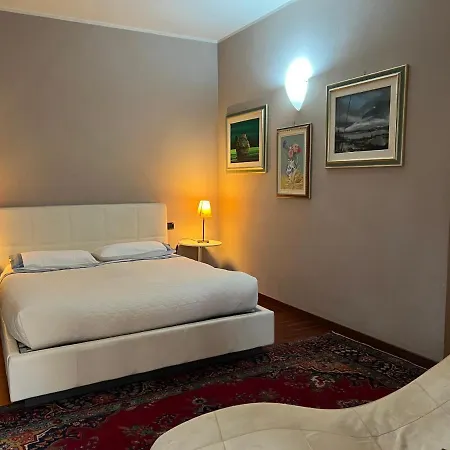 A Casa Di Paola Alojamento de Acomodação e Pequeno-almoço Ravena